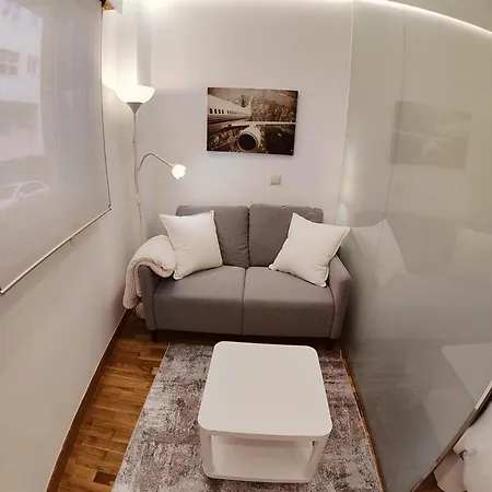 Centrico, Vialia-fatima Pino アパート *