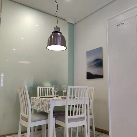 Centrico, Vialia-fatima Pino * ヴィーゴ