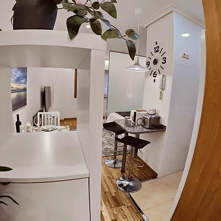 Centrico, Vialia-fatima Pino ヴィーゴ