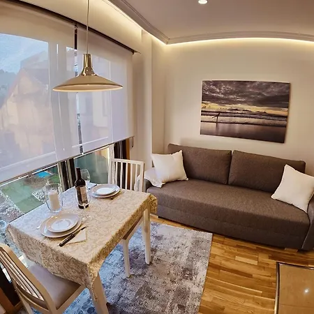 Centrico, Vialia-fatima Pino Apartmán