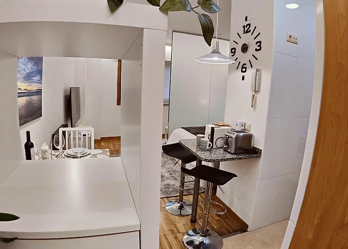 Centrico, Vialia-fatima Pino Виго