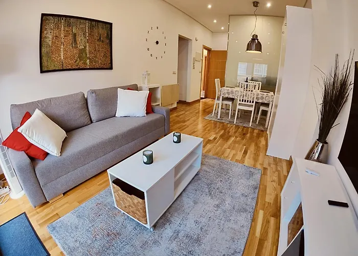 Centrico, Vialia-fatima Pino Apartment *