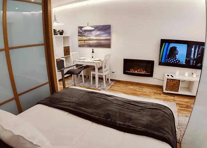 Centrico, Vialia-fatima Pino