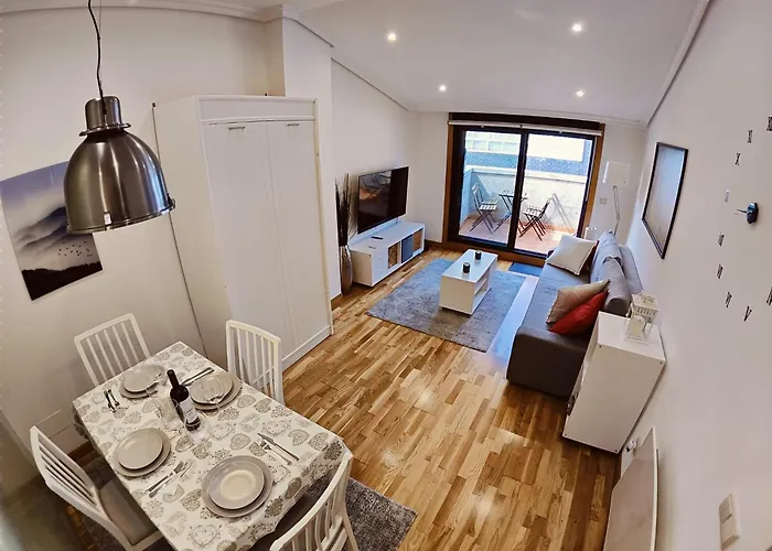 Centrico, Vialia-fatima Pino * Виго